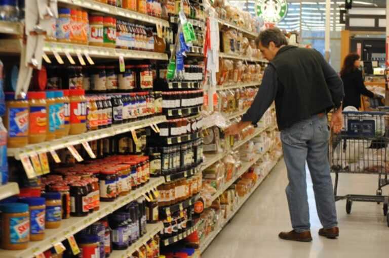 ΙΕΛΚΑ: Με 2,75% «έτρεξε» ο πληθωρισμός στα προϊόντα των σούπερ μάρκετ τον Φεβρουάριο